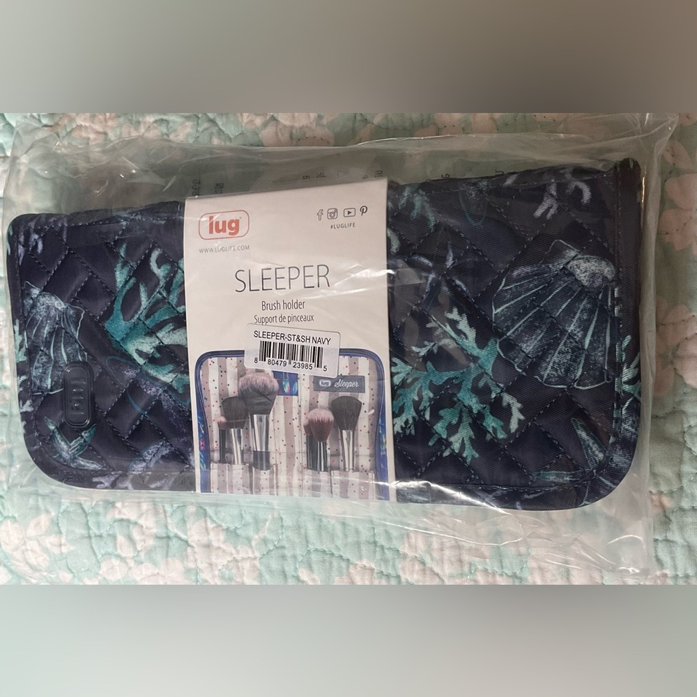 Lug Sleeper Brush Holder